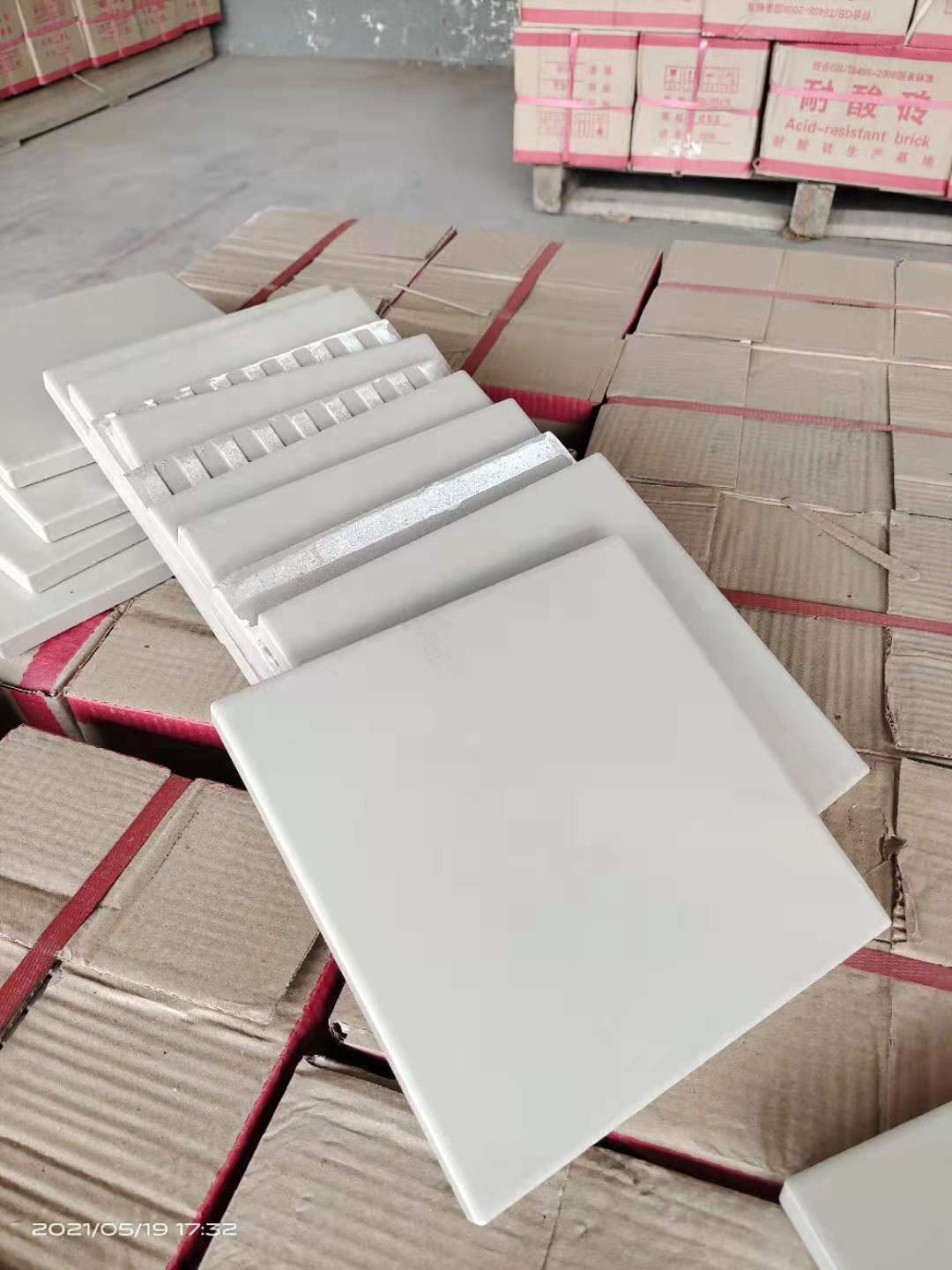 花岗岩便宜还是耐酸砖便宜