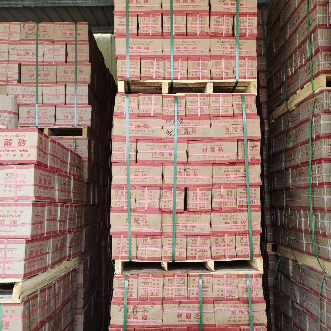 化工防腐耐酸砖是怎么包装的 J